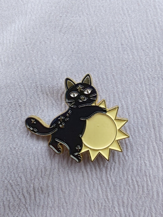 The sun and the cat